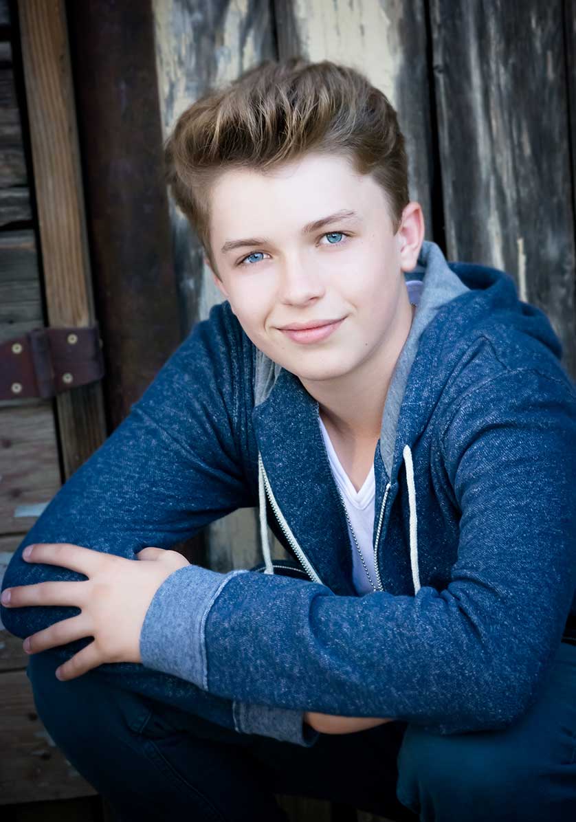 Just found out that Jacob Hopkins (Gumball's second voice actor) was in  Middle School: The Worst Years of My Life : r/gumball