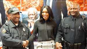 Angela-Bassett-Police